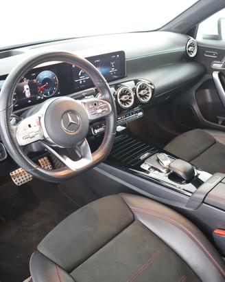 MERCEDES Classe A (W177) A 200 Automatic Premium