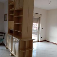 Libreria fronte / retro in legno 