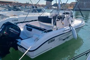 Ranieri Internationsl Shadow 19 + Mercury 40 CV