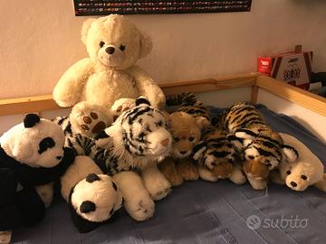 Vari pupazzi Vivarelli e Trudi