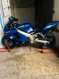 Kawasaki ninja zx9r