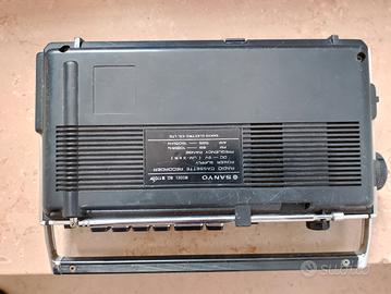 radio vintage Sanyo 