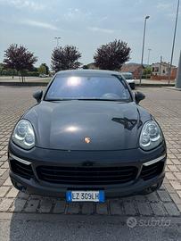 Porsche cayenne 3.0 restyling