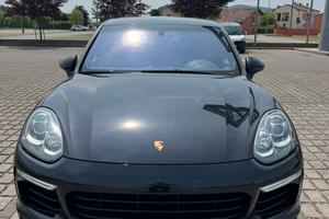 Porsche cayenne 3.0 restyling