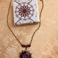 Deliziosa collana con ciondolo fiore