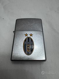 Zippo accendino