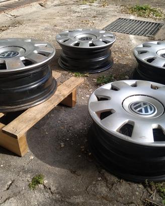 Cerchioni in ferro Golf IV 