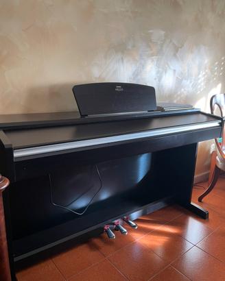 Piano digitale Yamaha Arius YDP-141