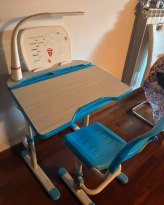 Scrivania blu bambini