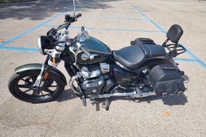 Royal Enfield Super Meteor - 2023