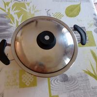 pentola AMC cm28 con coperchio  mis in foto