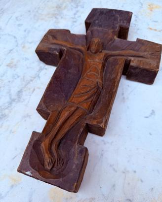 Crocifisso legno intagliato a mano Val Camonica