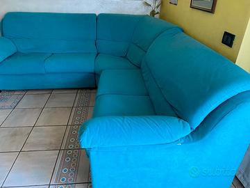 Divano Angolare composto da  3 Elementi