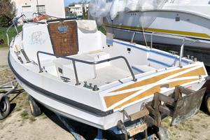 Barca 6 metri in vetroresina