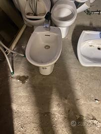 Sanitari pe bagno