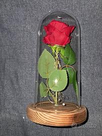 Stupenda Rosa in vetro, rosa eterna in vetro