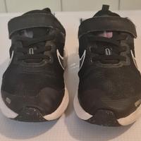 Scarpe Nike Downshifter 12 nere n.29,5 usate