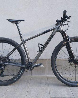 TREK PRO-CALIBER 9.8