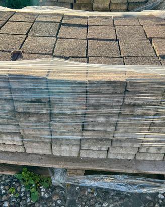 Mattoni AUTOBLOCCANTI 