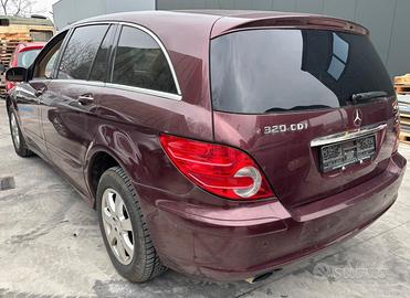 MERCEDES R 320 CDI per ricambi usati