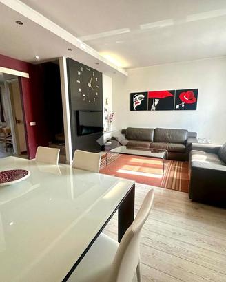 VILLA A SCHIERA A COSTA VOLPINO