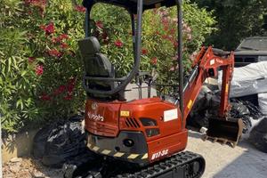 Escavatore KUBOTA 17 q anno 2014