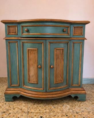 mobile in vero legno shabby chic