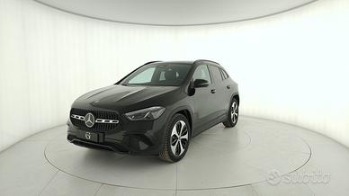 MERCEDES-BENZ GLA 200 d automatic