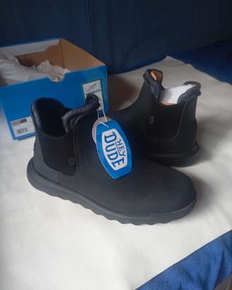 Scarpe da uomo, marca DUDE,  in vera pelle nera