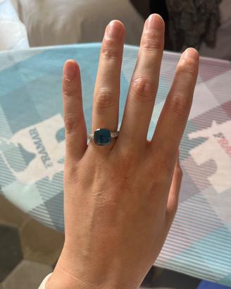 Anello Nudo Classic Pomellato