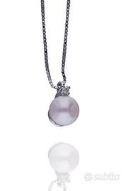 Collana con pendente con perla e diamante

