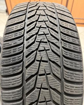 Gomme 235/50/19