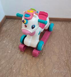 Cavalluccio a dondolo per bambini 