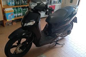 scooterista Peugeot 125