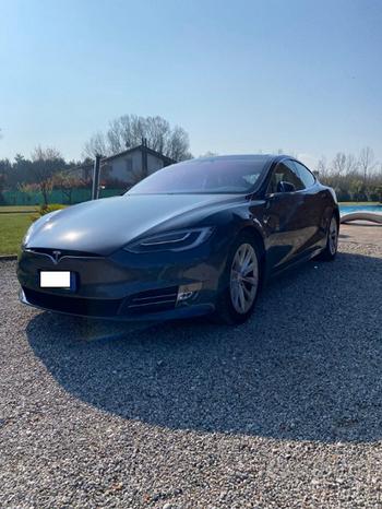 TESLA Model S P100D