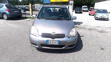 Toyota Yaris 1.0i 16V cat 3 porte Sol