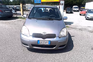 Toyota Yaris 1.0i 16V cat 3 porte Sol