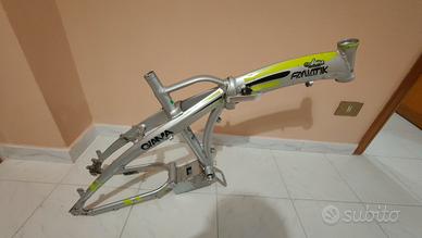 Telaio in alluminio Giama Fanatik da saldare 