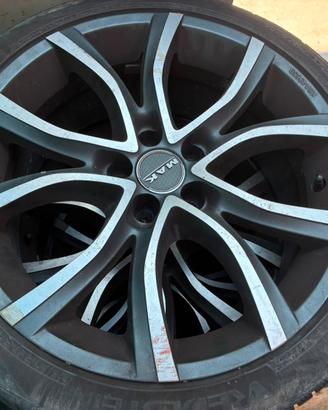 4 Cerchi in lega + gomme invernali