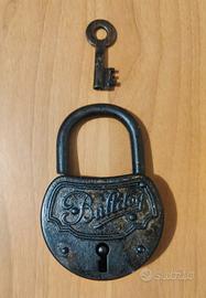 Grande Antico lucchetto Bulldog funzionante!