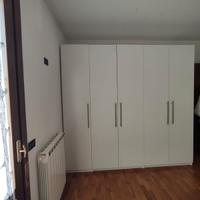 Armadio bianco 5 ante + Amrmadio 1 anta