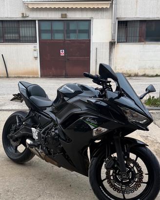 Kawasaki ninja 650 , anno 2020 depotenziata per A2