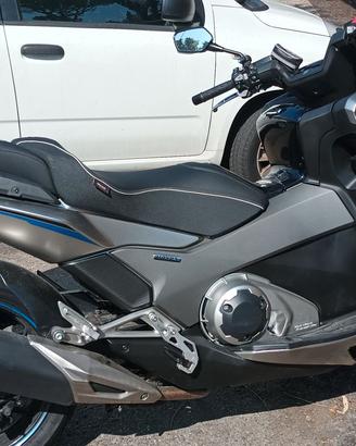 Honda integra DCT 750