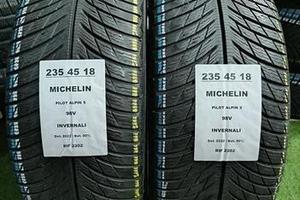 2 gomme 235 45 18 MICHELIN INV RIF2202