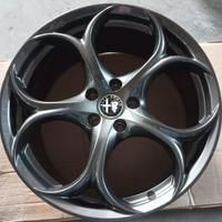 Cerchi in lega Alfa Romeo GIULIA QV 19 pollici