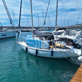 Barca a vela Jeanneu Poker 28