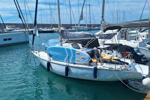 Barca a vela Jeanneu Poker 28