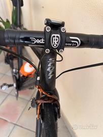Bici da corsa in carbonio