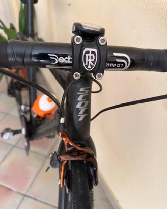 Bici da corsa in carbonio