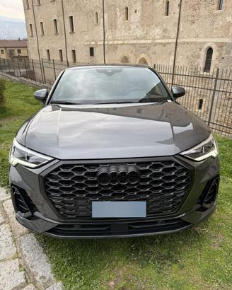 Audi Q3 Sport back SLine